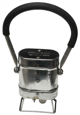 William M.
                  Moxley - Light Weight Lantern Co. Streamline 2 D cell
                  flashllight