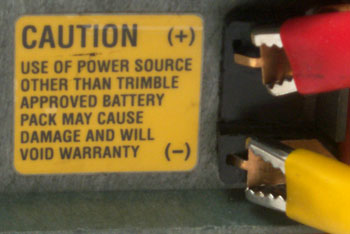 Trimble
                Trimpack External Battery Contacts CAUTION