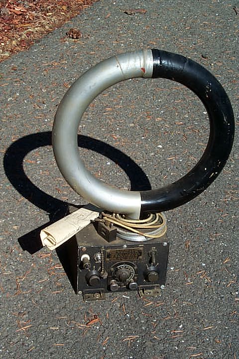 Bendix DU1 Loop Antenna