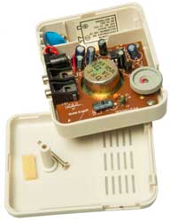 Radio Shack
                      277-1008C Mini Amplifier - Speaker