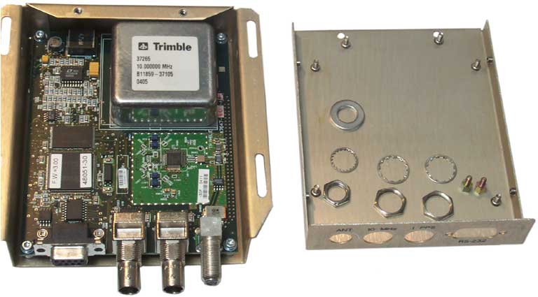 Trimble ThunderBolt Opened