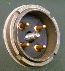 MW20(M)A00
                DC Power Connector