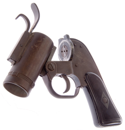 AN-M8
                      Pyrotechnic Flare Pistol