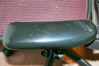 Aeron Office
                  Chair Arm Cracks