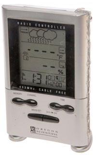 Oregon Scientific
                BAR122HGLA indoor WWVB clock, barometer, temperature,
                humidity
