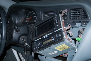 2000 Honda
                  Oddyssey Radio & Navi GPS showing Radio Serial
                  Number