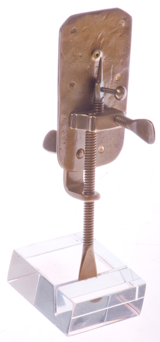 Leeuwenhoek
                  Replica Microscope