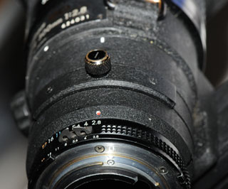 Nikon 300mm
                    Mmode f/2.8 ED AI-S Filter Holder