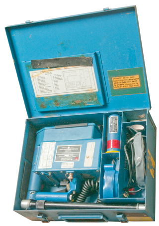 PDR-56F Radiac Set
          Scintillation Counter