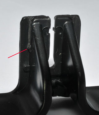 Gary Fong Puffer - hot-shoe mount
                diffuser that clears pop-up flash
