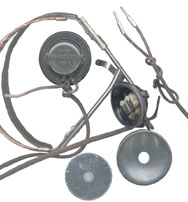 Trimm Headphones with tip
          pins
